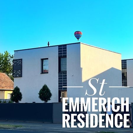 St Emmerich Residence Дьор Екстериор снимка